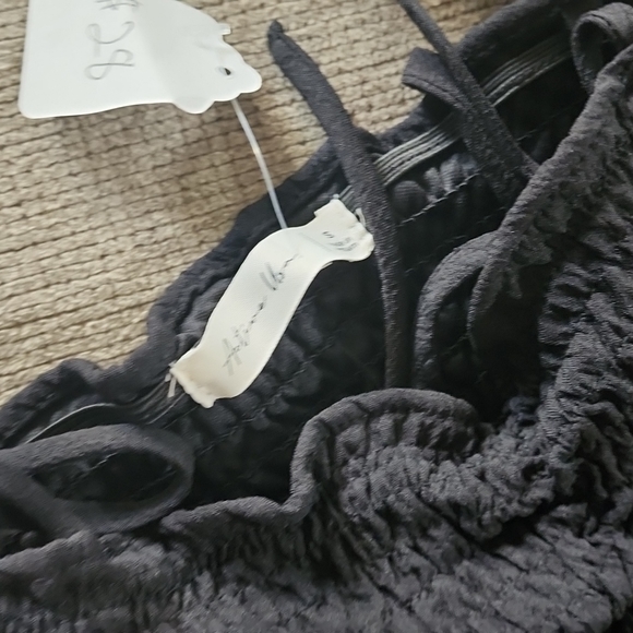 Black Rumper - Picture 4 of 4